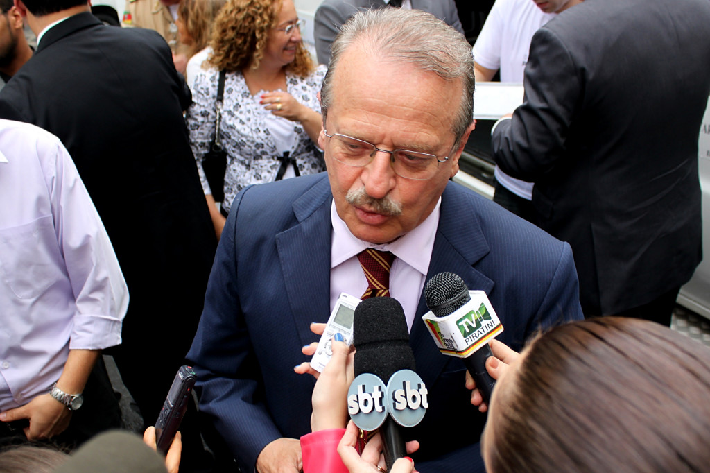 Gabinete Digital pergunta como melhorar o trânsito